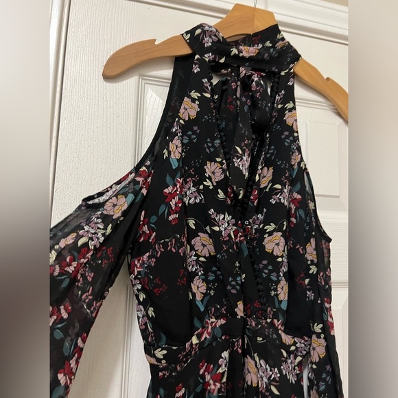 NICHOLAS Floral Chain Neck Wrap Silk Dress
size 2 - Picture 5 of 14